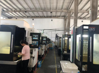 Lianyungang Shengfan Quartz Product Co., Ltd factory production line