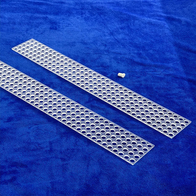 Factory Custom Corrosion Resistant Transparent Perforated Quartz Sheet